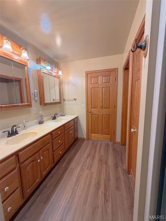 Image 33 of property listing at 25409 415th Street, Pittsfield, IL 62363