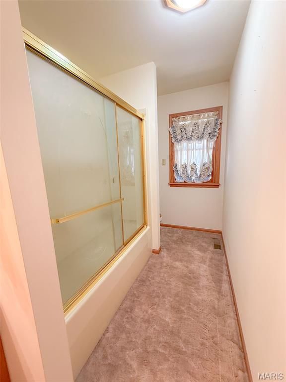 Image 35 of property listing at 25409 415th Street, Pittsfield, IL 62363