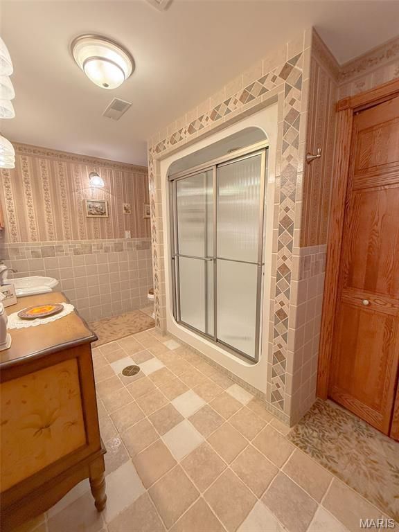 Image 42 of property listing at 25409 415th Street, Pittsfield, IL 62363