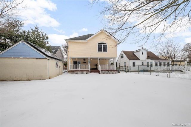 234 S Pershing Avenue, Bethpage, NY 11714