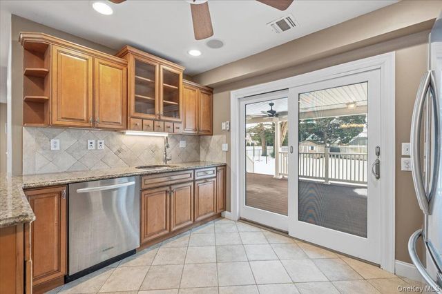 234 S Pershing Avenue, Bethpage, NY 11714