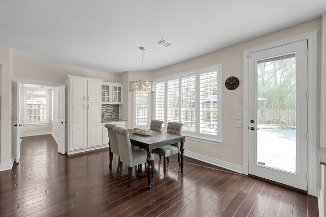 58 Candle Pine Place, The Woodlands, TX 77381