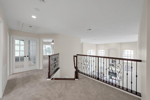 58 Candle Pine Place, The Woodlands, TX 77381