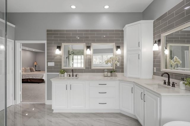 58 Candle Pine Place, The Woodlands, TX 77381