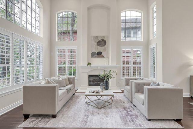 58 Candle Pine Place, The Woodlands, TX 77381