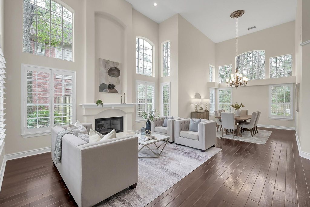 58 Candle Pine Place, The Woodlands, TX 77381