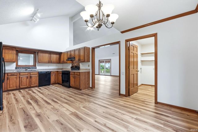 9220 White Shell Drive, Fort Wayne, IN 46804
