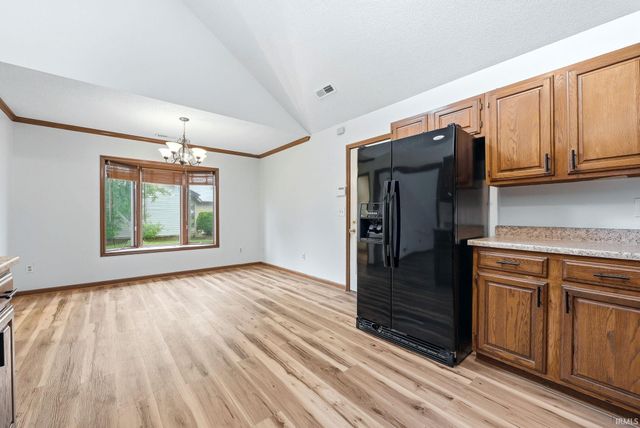 9220 White Shell Drive, Fort Wayne, IN 46804