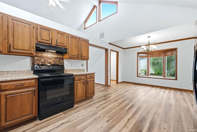 9220 White Shell Drive, Fort Wayne, IN 46804