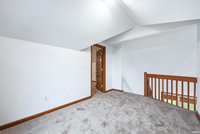 9220 White Shell Drive, Fort Wayne, IN 46804