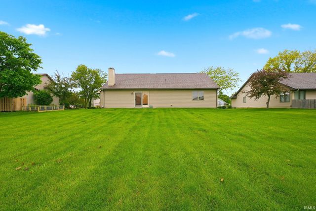 9220 White Shell Drive, Fort Wayne, IN 46804