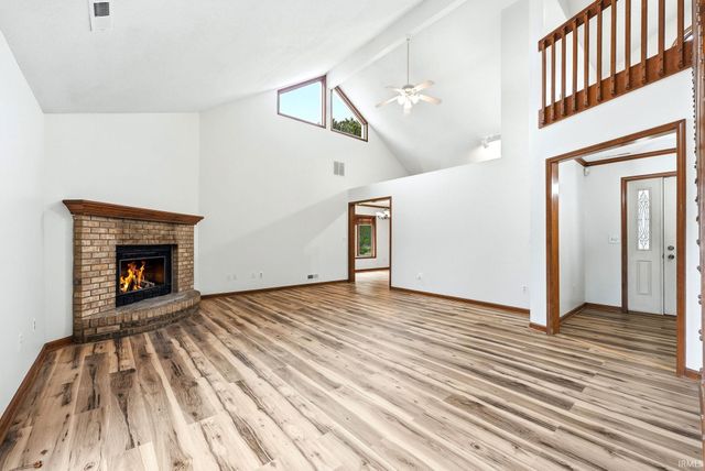 9220 White Shell Drive, Fort Wayne, IN 46804