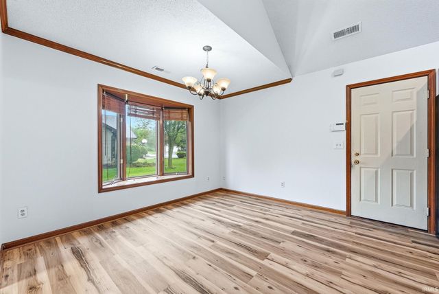 9220 White Shell Drive, Fort Wayne, IN 46804