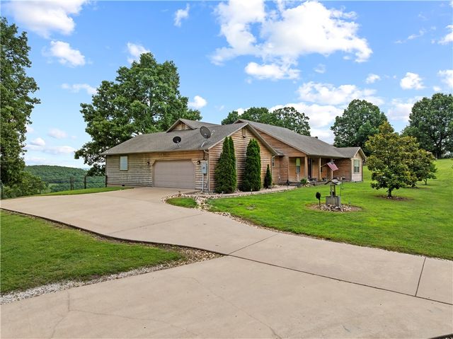 12276 Dubuque Road, Omaha, AR 72662