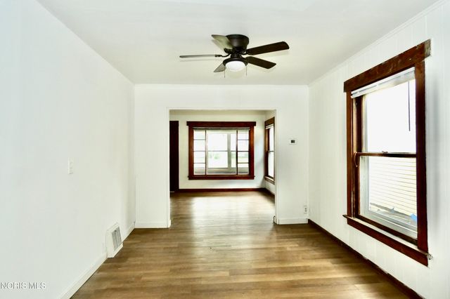 2803 Chase Street, Toledo, OH 43611