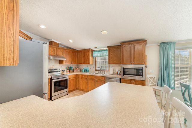 1140 Peppertree Drive, Mount Holly, NC 28120