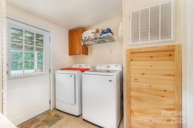 1140 Peppertree Drive, Mount Holly, NC 28120