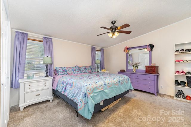 1140 Peppertree Drive, Mount Holly, NC 28120