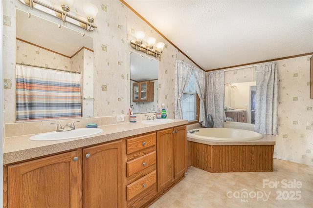 1140 Peppertree Drive, Mount Holly, NC 28120