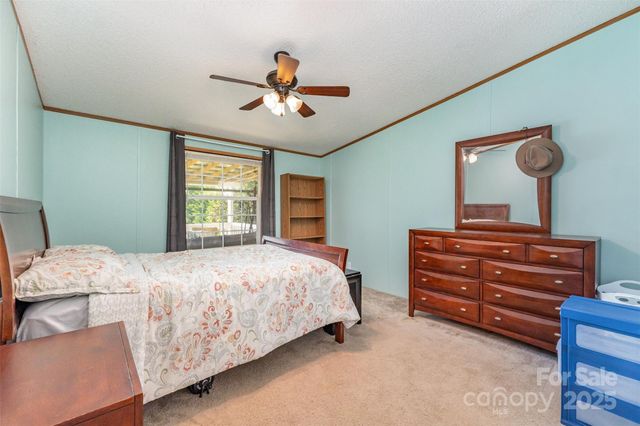 1140 Peppertree Drive, Mount Holly, NC 28120