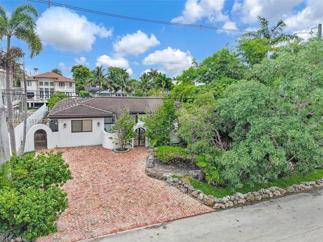 2311 Delmar Place, Fort Lauderdale, FL 33301