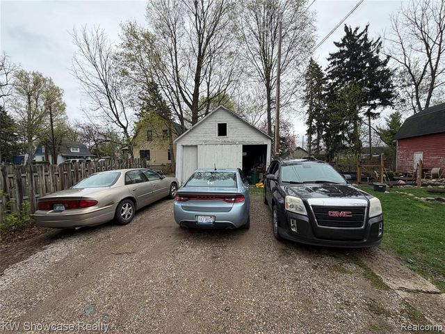 310 N Bridge Street, Linden, MI 48451