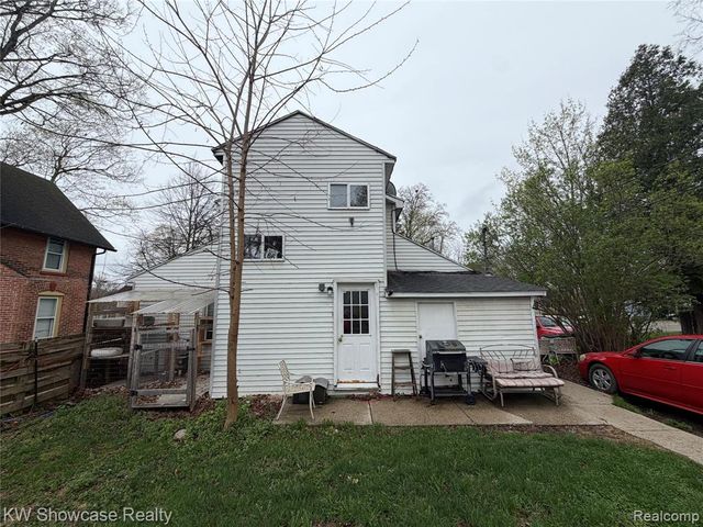 310 N Bridge Street, Linden, MI 48451