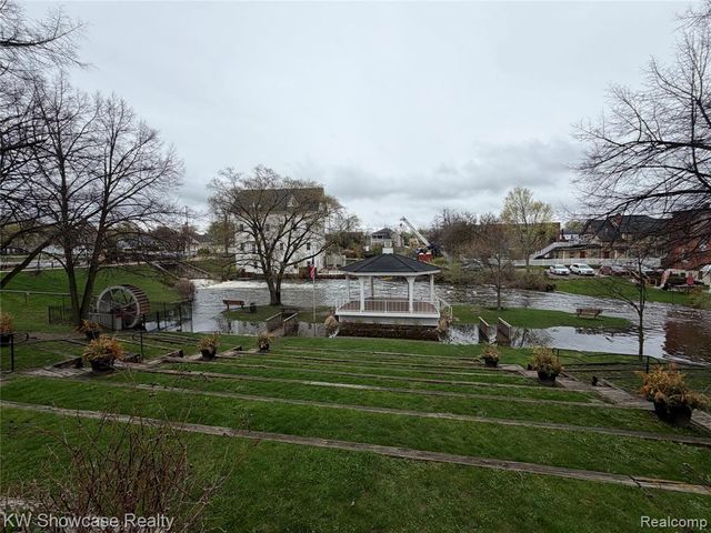310 N Bridge Street, Linden, MI 48451