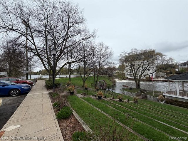 310 N Bridge Street, Linden, MI 48451