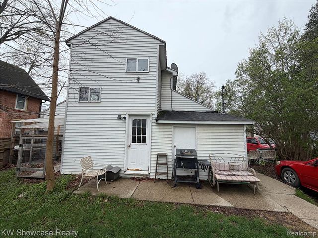 310 N Bridge Street, Linden, MI 48451