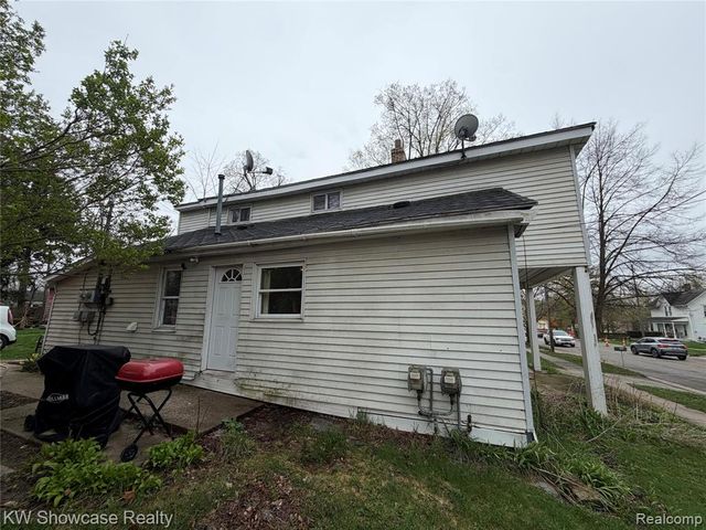 310 N Bridge Street, Linden, MI 48451