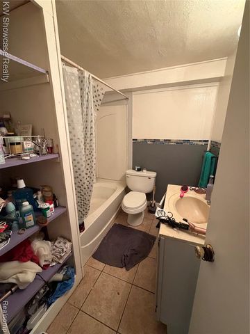 310 N Bridge Street, Linden, MI 48451