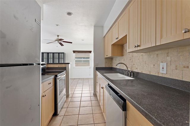 3753 46TH AVENUE S 10, St Petersburg, FL 33711