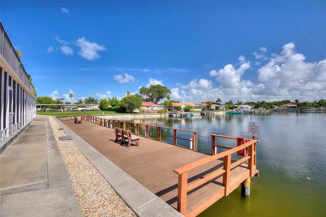 3753 46TH AVENUE S 10, St Petersburg, FL 33711