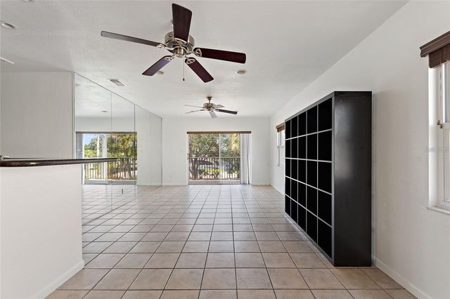 3753 46TH AVENUE S 10, St Petersburg, FL 33711