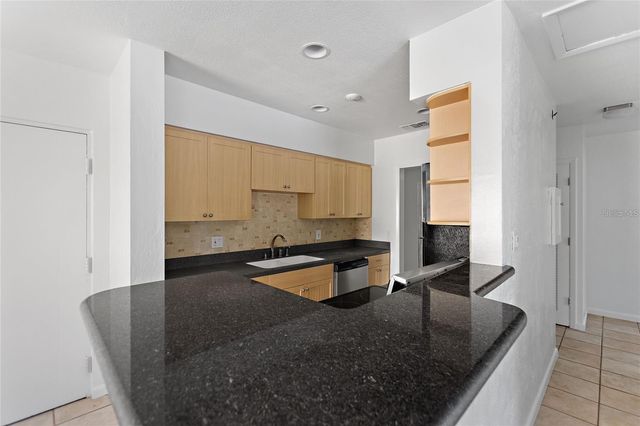 3753 46TH AVENUE S 10, St Petersburg, FL 33711