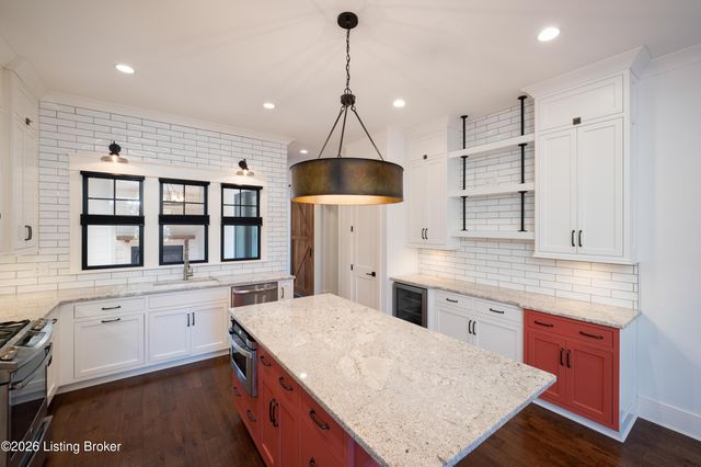 6410 Meeting St, Prospect, KY 40059