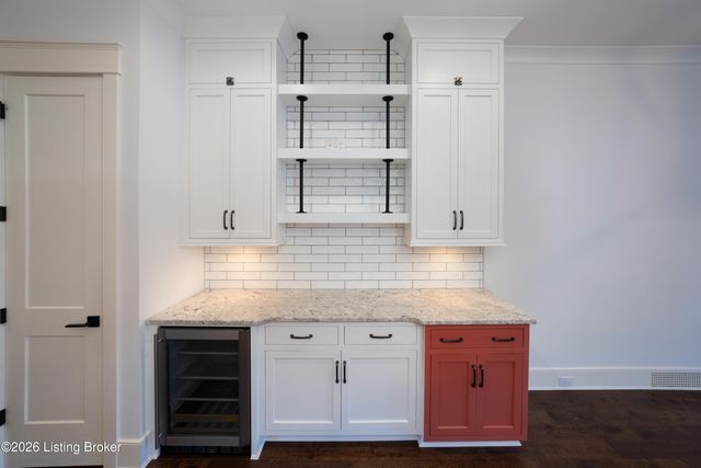 6410 Meeting St, Prospect, KY 40059