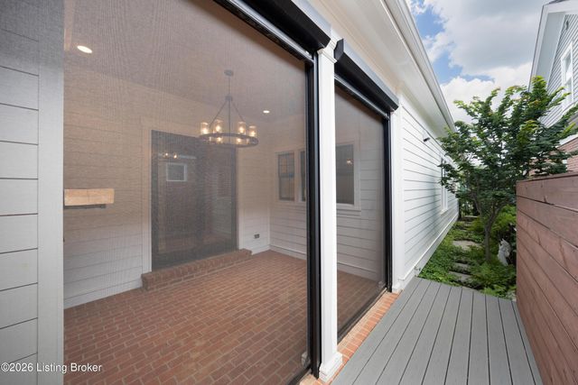 6410 Meeting St, Prospect, KY 40059