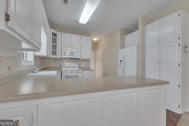 310 Autumn Glen Circle, Fayetteville, GA 30215