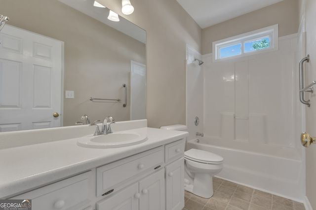 310 Autumn Glen Circle, Fayetteville, GA 30215