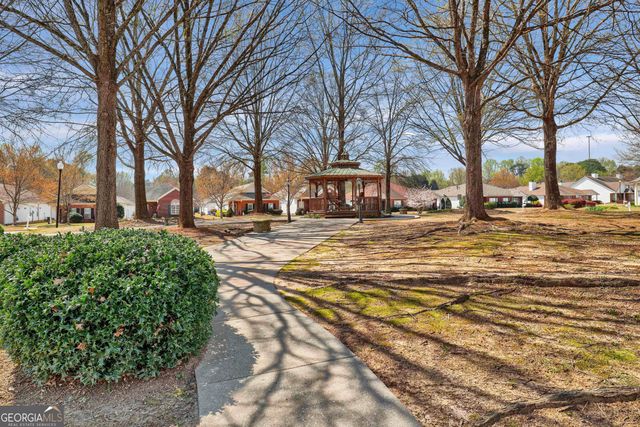 310 Autumn Glen Circle, Fayetteville, GA 30215