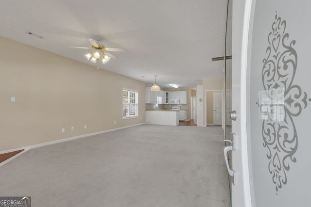 310 Autumn Glen Circle, Fayetteville, GA 30215