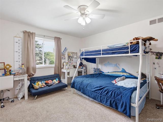 4040 Taggett Lake Drive, Highland, MI 48357