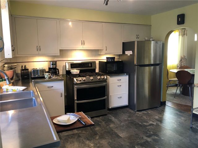 33 KENSINGTON CIRCLE, Uniontown, PA 15401