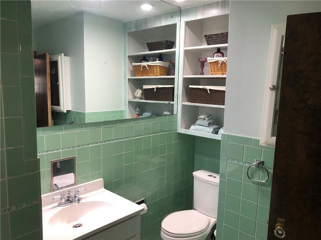 33 KENSINGTON CIRCLE, Uniontown, PA 15401