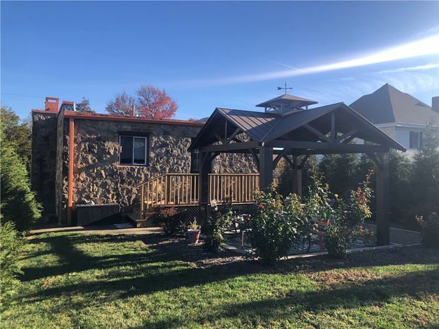 33 KENSINGTON CIRCLE, Uniontown, PA 15401