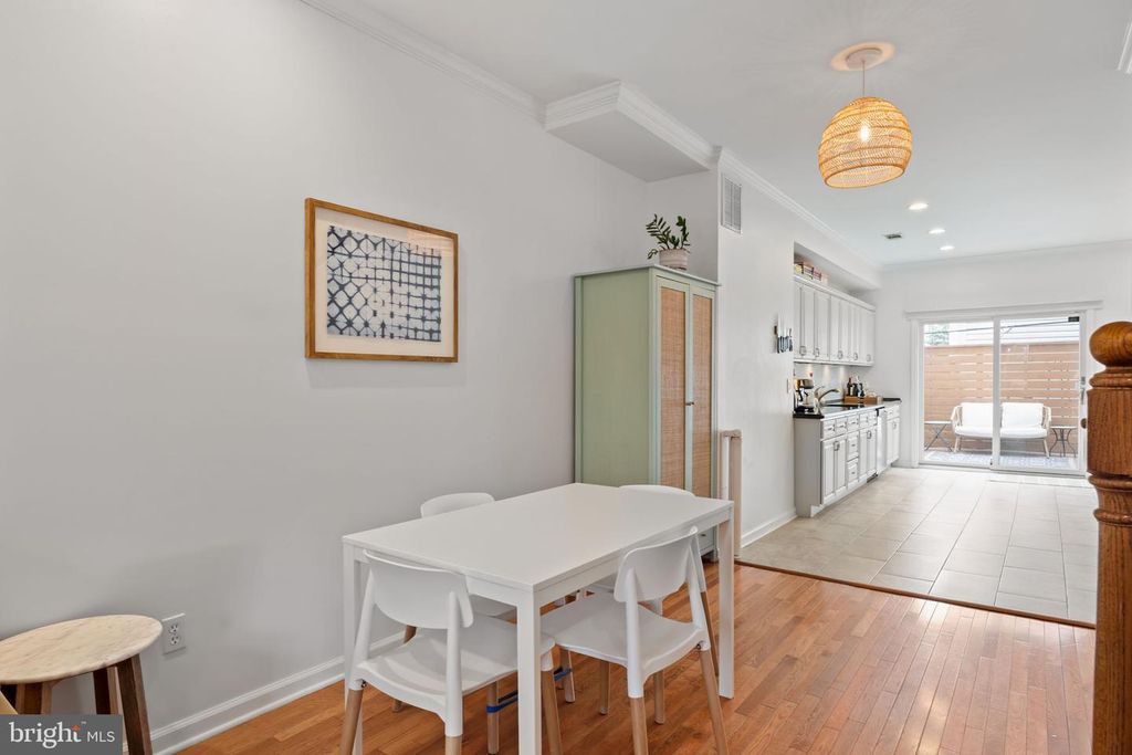 1018 S 22ND ST, PHILADELPHIA, PA 19146 — photo 5