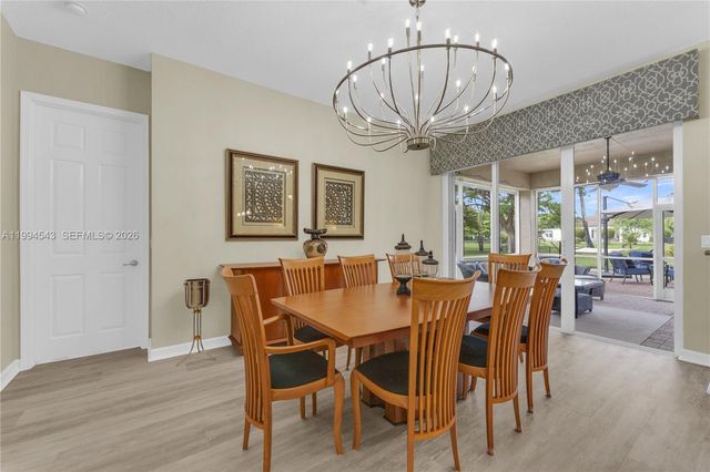 3973 SW 140th Ave, Davie, FL 33330