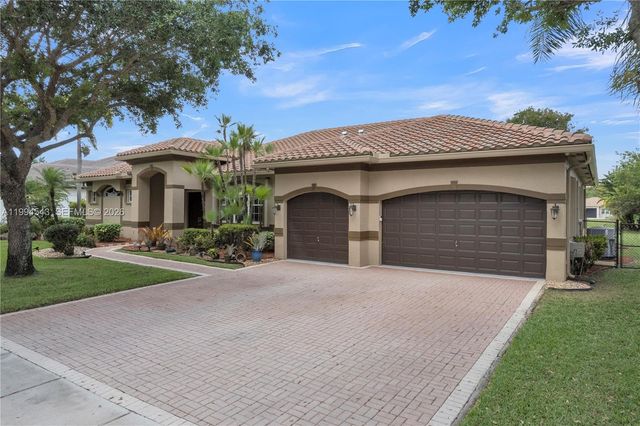 3973 SW 140th Ave, Davie, FL 33330